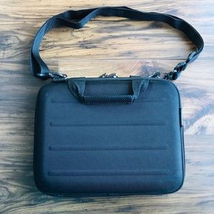 EUC Kenneth Cole Reaction Laptop Carrying Case Bag